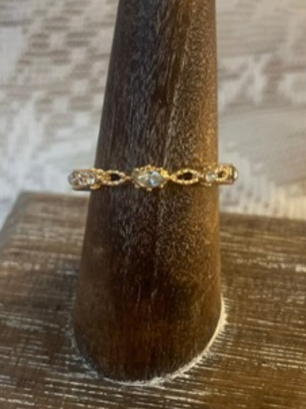 Dainty Gold Rhinestone Chain Band Ring Minimalist Stacking Ring size 6.5